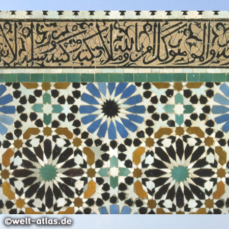 Mosaik in der Medersa Bou Inania, Fes