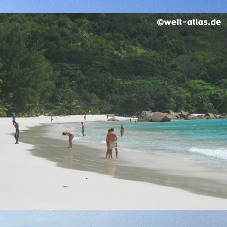 Beach Anse Lazio, Praslin