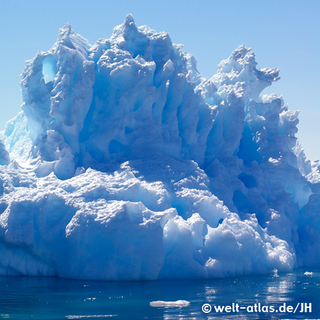 Sea ice and icebergs, South Polar Ocean