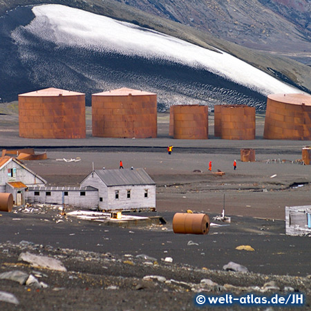 Boilers and tanks, Deception Island, Whalers Bay
