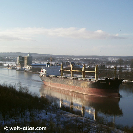 Nord-Ostsee-Kanal im Winter,Blick von der Hochbrücke