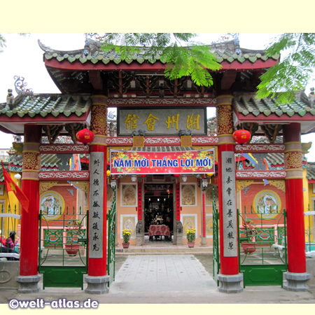 Tor der Trieu Chau Versammlungshalle, Tempel in der Altstadt von Hoi An