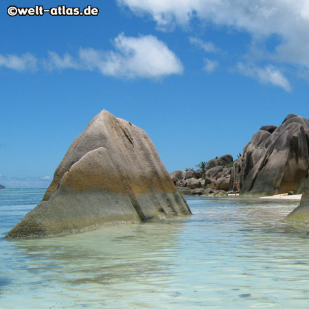 Granitfelsen am Traumstrand der Anse Source d´Argent auf L