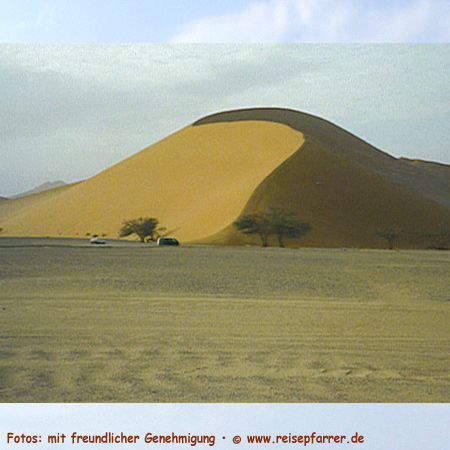 Die Dünen von Sossusvlei gehören zu den höchsten Dünen der Welt, Foto:© www.reisepfarrer.de