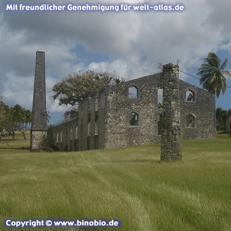 Ruine einer Zuckerfabrik auf Marie Galante, GuadeloupeFotos: Reisebericht Guadeloupe, guadeloupe.binobio.de