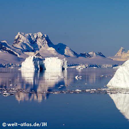 Eisschollen im Südpolarmeer