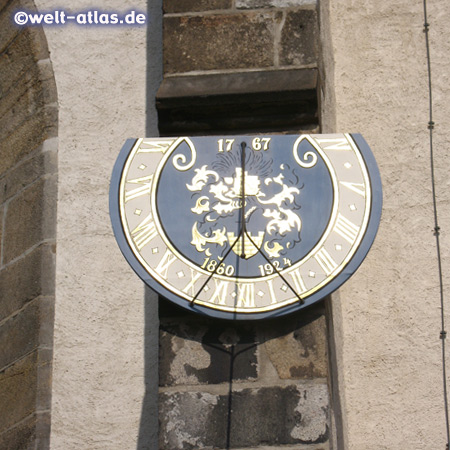 Sonnenuhr am Dom St. Petri zu Bautzen