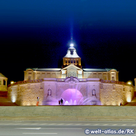 Waly Chrobrego Promenade mit Brunnen, Szczecin, Polen500 Meter langes Bauwerk