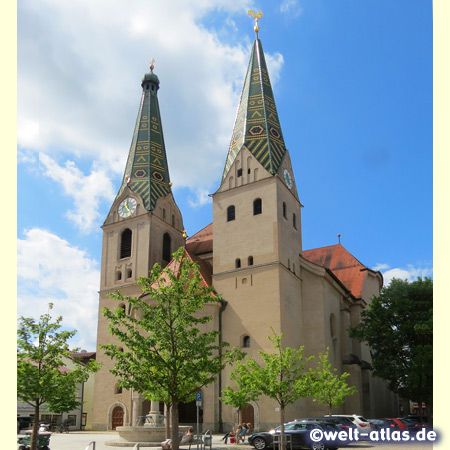 Stadtpfarrkirche St. Walburga von Beilngries im Naturpark Altmühltal