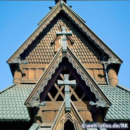 Stave church Oslo, christian symbols