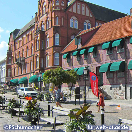 Marktplatz (Stortorget) von Ystad – Foto:© Peter Schumacher