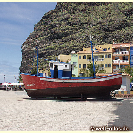 Boot in der Hafenstadt Tazacorte, La Palma