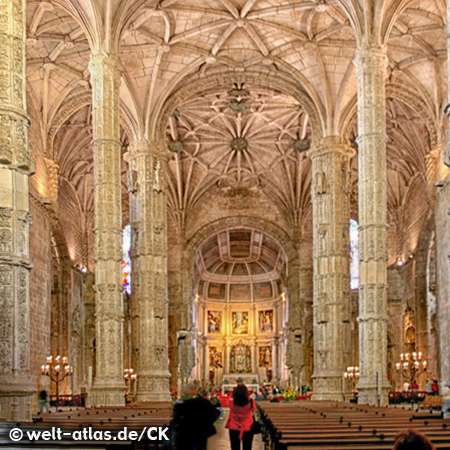 Kirchenschiff im Kloster Monsteiro Dos Jeronimos, Lissabon, PortugalKloster aus dem 16ten JahrhundertUnseco Welterbe