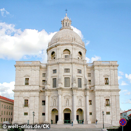 Igreja de Santa Engrácia, Lisbon, PortugalBaroque church from the 17th century