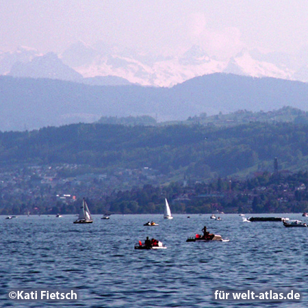 Erholung und Freizeit auf dem Zürichsee