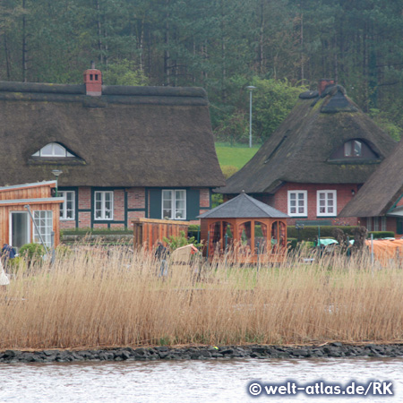 Fischersiedlung Gothmund am Ufer der Trave