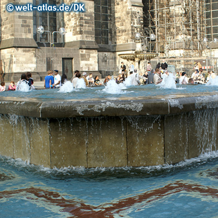 Fountain at Roncalliplatz, square near the Cologne Cathedral
