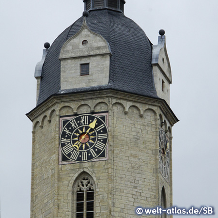Uhr am Turm der Stadtkirche St. Michael in Jena
