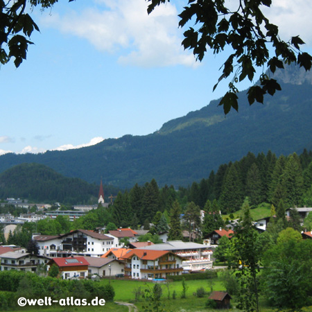 Reutte in Tirol am Lech, wird auch das Tor zu Tirol genannt und liegt an der der Grenze zum Allgäu