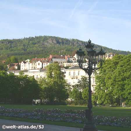 Blick vom Kurpark auf Baden-Baden   