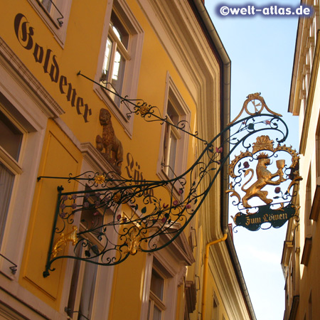 Schönes Schild an einem Hotel in Meißen