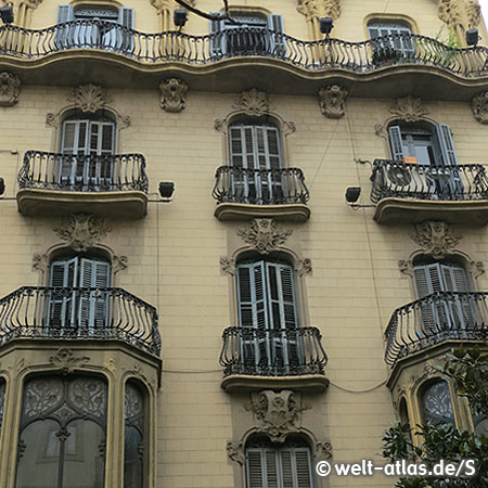 In Barcelona kann man die schönsten Fassaden bewundern