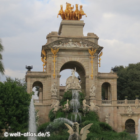 Der Brunnen Font de la Cascada im Parc de la Ciutadella