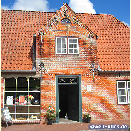 House Peters in Tetenbüll, historical grocery shop from 1820,museum and cottage garden