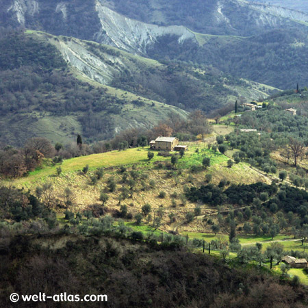 Blick von Bagnoregio ins Tal, Latium, Italien