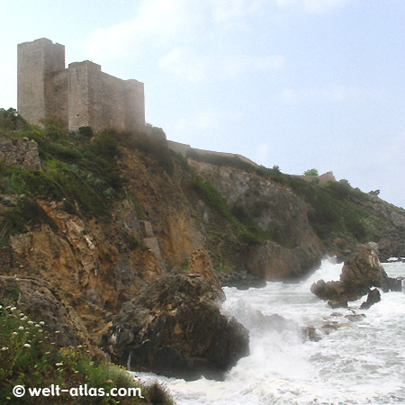 Talamone bei Sturm, Toskana, Italien