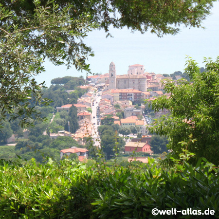 Blick auf Sirolo, Riviera del Conero, Region Marken, Adria, Italien