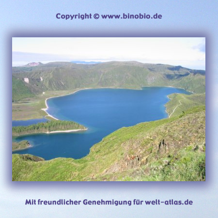 Kratersee Lagoa do Fogo auf São Miguel - Urlaubsbericht: Wandern auf den Azoren von Hans van Gelderen unter:http://azoren.binobio.de/acores.htm