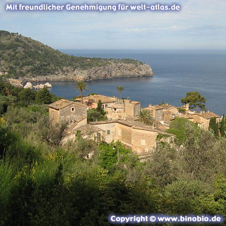 Llucalcari, das kleinste Dorf Mallorcas, malerisch gelegen zwischen Deía und Sóller an Mallorcas Nordwestküste im Tramuntana Gebirge, dem Paradies für Wanderer