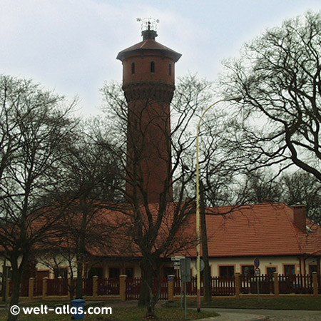 Turm im Hafen von Swinoujscie, Swinemünde, Polen
