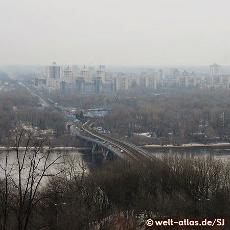 Metro-Brücke über den Dnjepr in Kiew