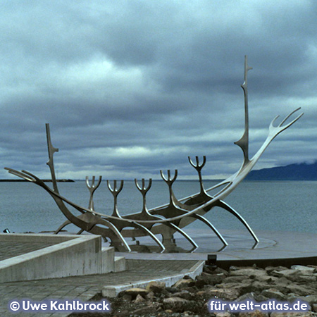 Solfar-Skulptur in Reykjavik, Foto: Uwe Kahlbrock