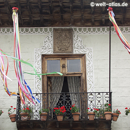At the Casa de los Balcones in La Orotava on Tenerife you will find a museum, traditional crafts and the whole building complex is an example of the remarkable architecture