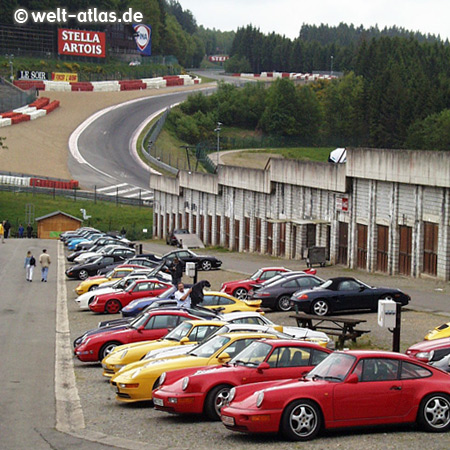 Circuit de Spa-Francorchamps, Formel 1 Rennstrecke in Belgien, hier bei einem Porsche-Rennen