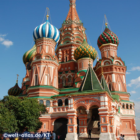 Landmark of Moscow are the colorful domes and towers of St Basil's Cathedral on Red Square, each of the nine main cupolas stands for one of the individual churches of the Cathedral, UNESCO World Heritage Site 