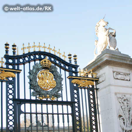 Zaun vom Buckingham Palast, London, England