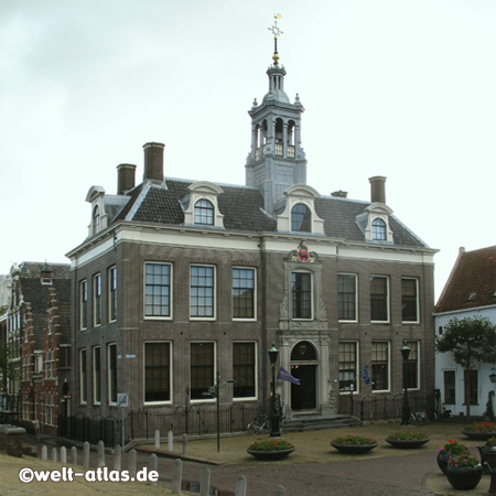 Ehemaliges Rathaus in Edam, jetzt Büro für Touristenverkehr 