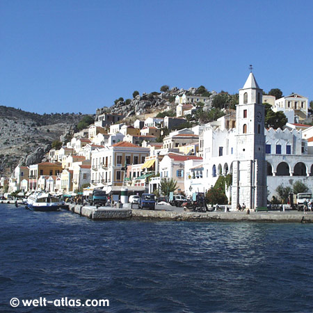 Insel Symi, Bootsausflug von Rhodos, Schwammtaucher, Hafen Gialós, Uhrturm