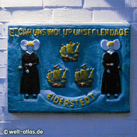 St. Peter-Ording, sign at Restaurant "Kiek in" with detais of the old coat of arm of Eiderstedt and a toast „Et gah uns wol up unse olen Dage“
