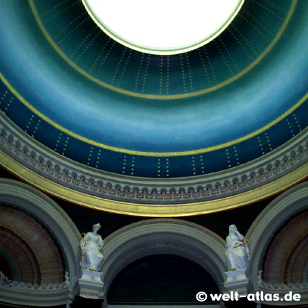 Kuppel der Alten Nationalgalerie, Museumsinsel, Malerei von Klassizismus bis Moderne, Berlin