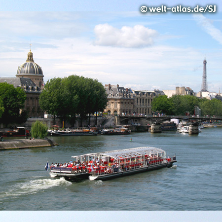 L'Académie française with Pont des Arts, Paris