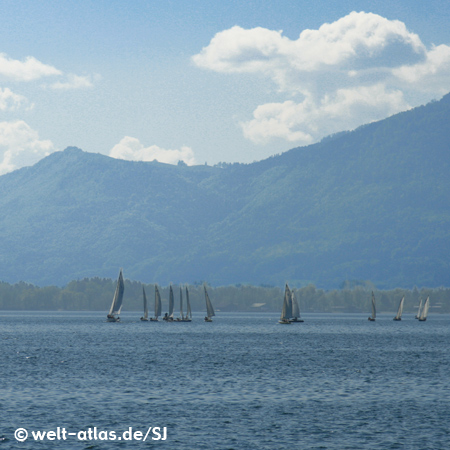 Chiemsee with sailing boats, the Alps in the background, lake in Bavaria, Germany