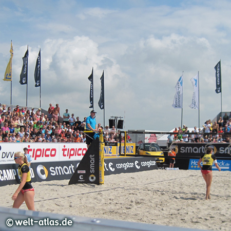 Herrliches Strandwetter im August und die smart beach tour mit hochklassigem Beach-Volleyball in St. Peter Ording