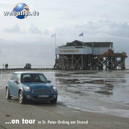 welt-atlas ON TOUR mit Mini in St.-Peter-Ording, Restaurantpfahlbau Seekiste am Strand von Böhl - 2011 - die Pfahlbauten feiern 100-jährigen Geburtstag