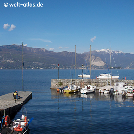 Cerro di Laveno, Habour