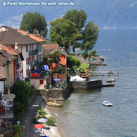 Am westlichen Ufer des Lago Maggiore zwischen Magadino und Ranzo in der Schweiz